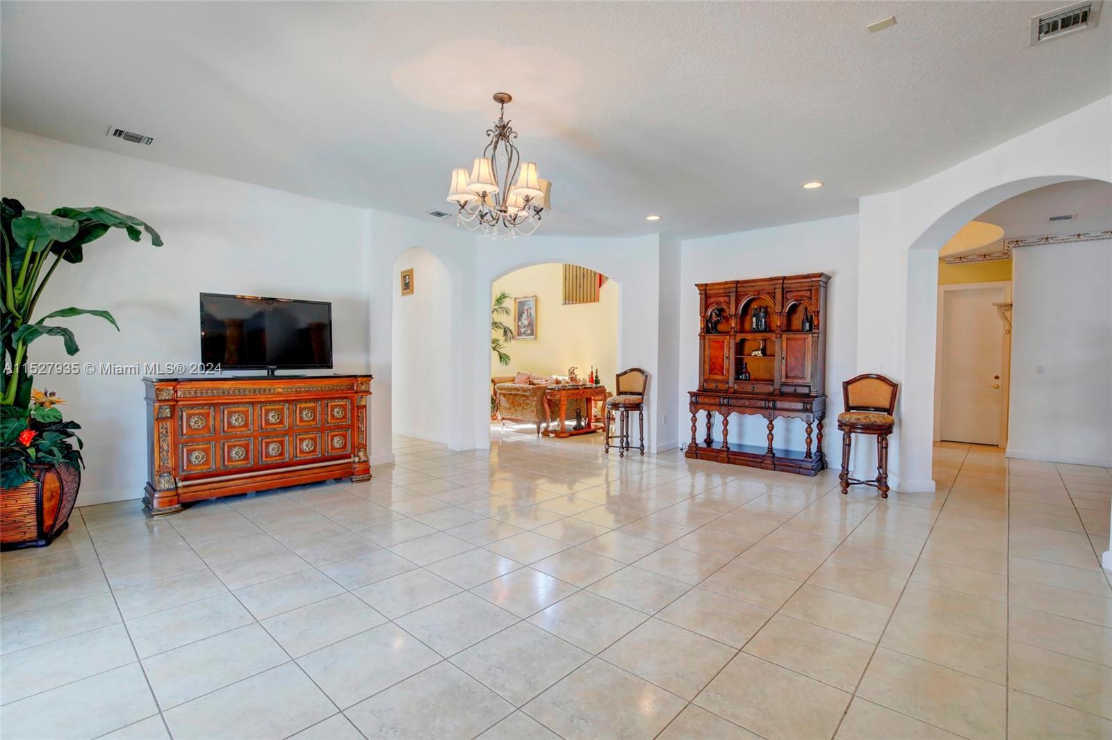 19365 SW 78th Pl, Cutler Bay, Florida 33157, 6 Bedrooms Bedrooms, ,5 BathroomsBathrooms,Residential,For Sale,19365 SW 78th Pl,A11527935