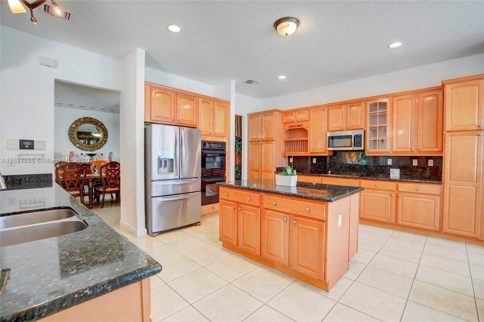 19365 SW 78th Pl, Cutler Bay, Florida 33157, 6 Bedrooms Bedrooms, ,5 BathroomsBathrooms,Residential,For Sale,19365 SW 78th Pl,A11527935