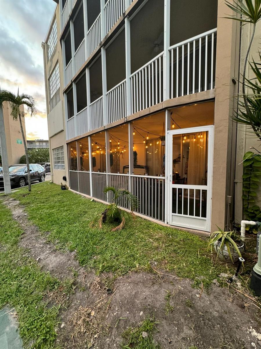 1680 NE 191st St 112-2, Miami, Florida 33179, 2 Bedrooms Bedrooms, ,2 BathroomsBathrooms,Residential,For Sale,1680 NE 191st St 112-2,A11511557