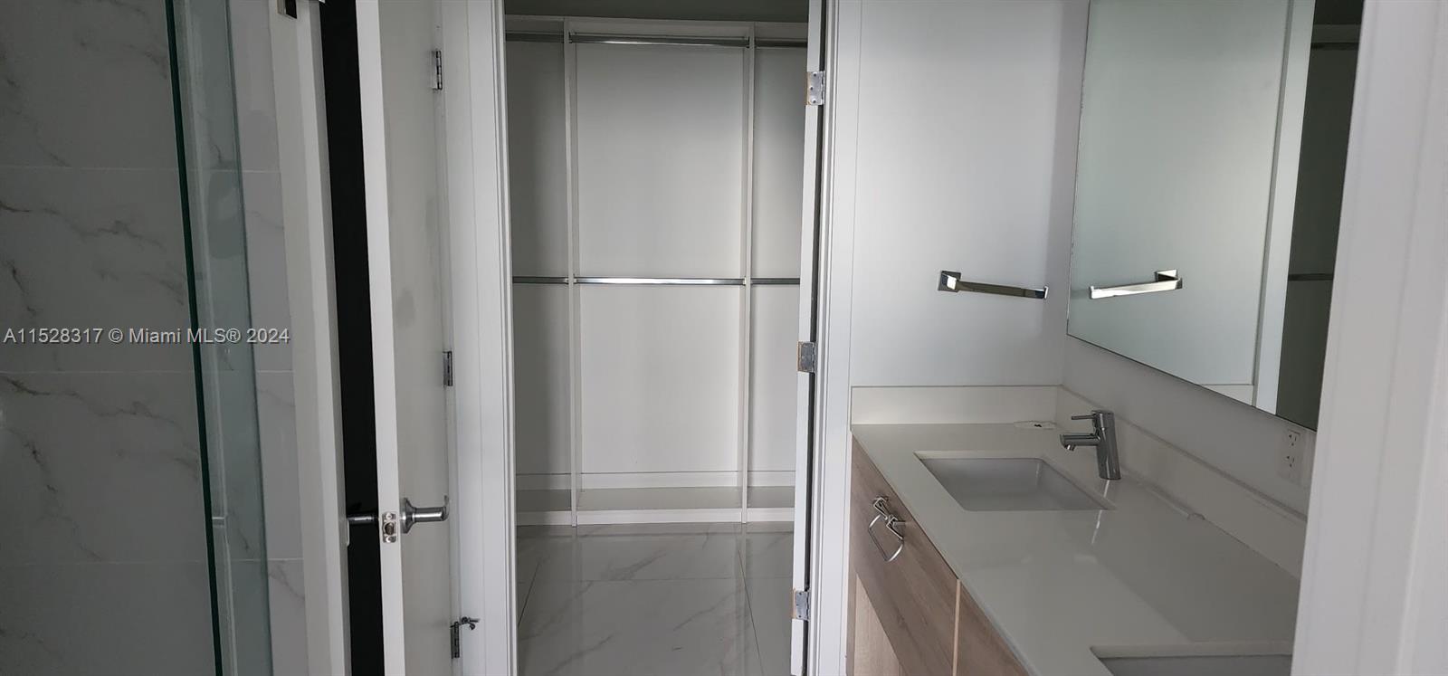 16385 Biscayne Blvd 1106, North Miami Beach, Florida 33160, 2 Bedrooms Bedrooms, ,2 BathroomsBathrooms,Residential,For Sale,16385 Biscayne Blvd 1106,A11528317