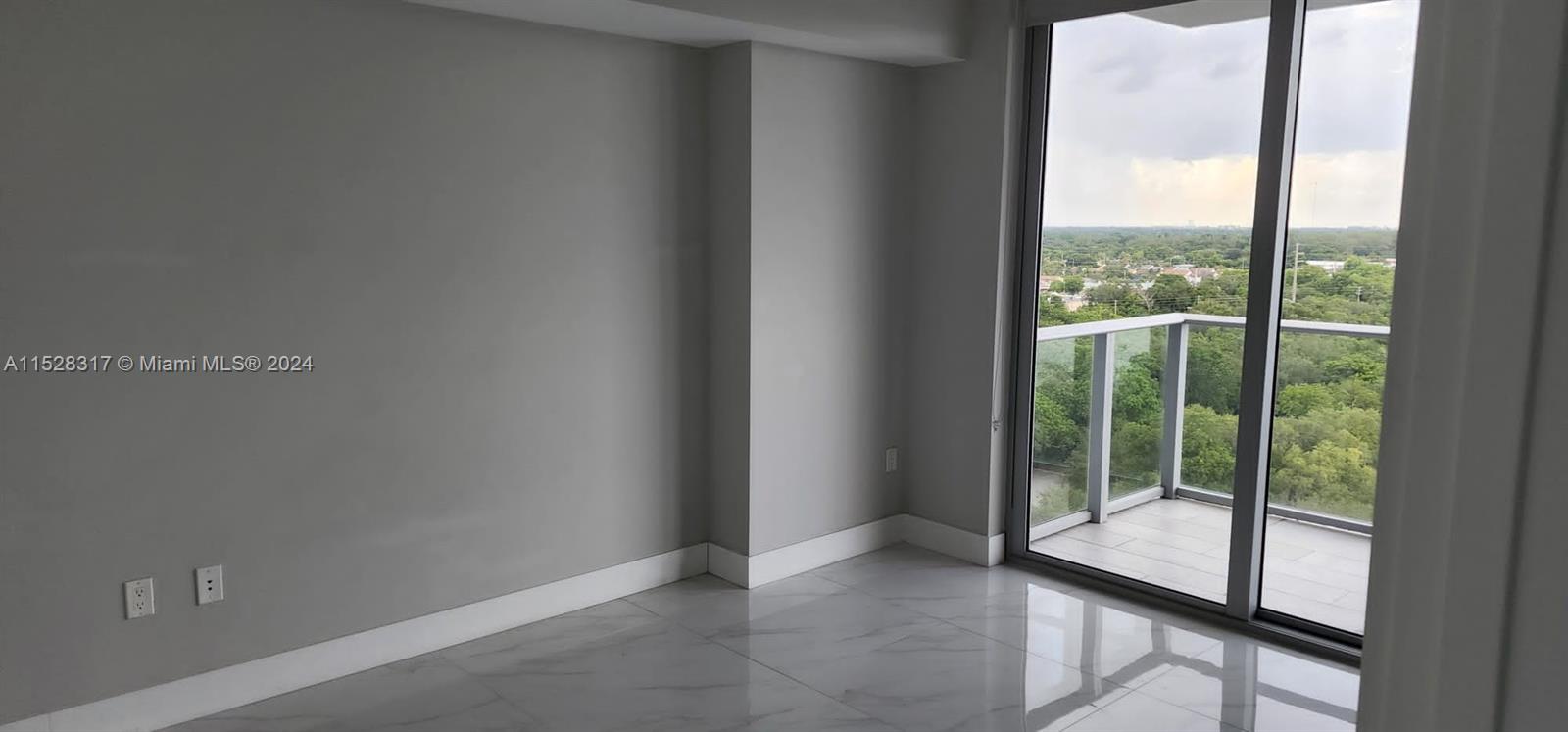 16385 Biscayne Blvd 1106, North Miami Beach, Florida 33160, 2 Bedrooms Bedrooms, ,2 BathroomsBathrooms,Residential,For Sale,16385 Biscayne Blvd 1106,A11528317