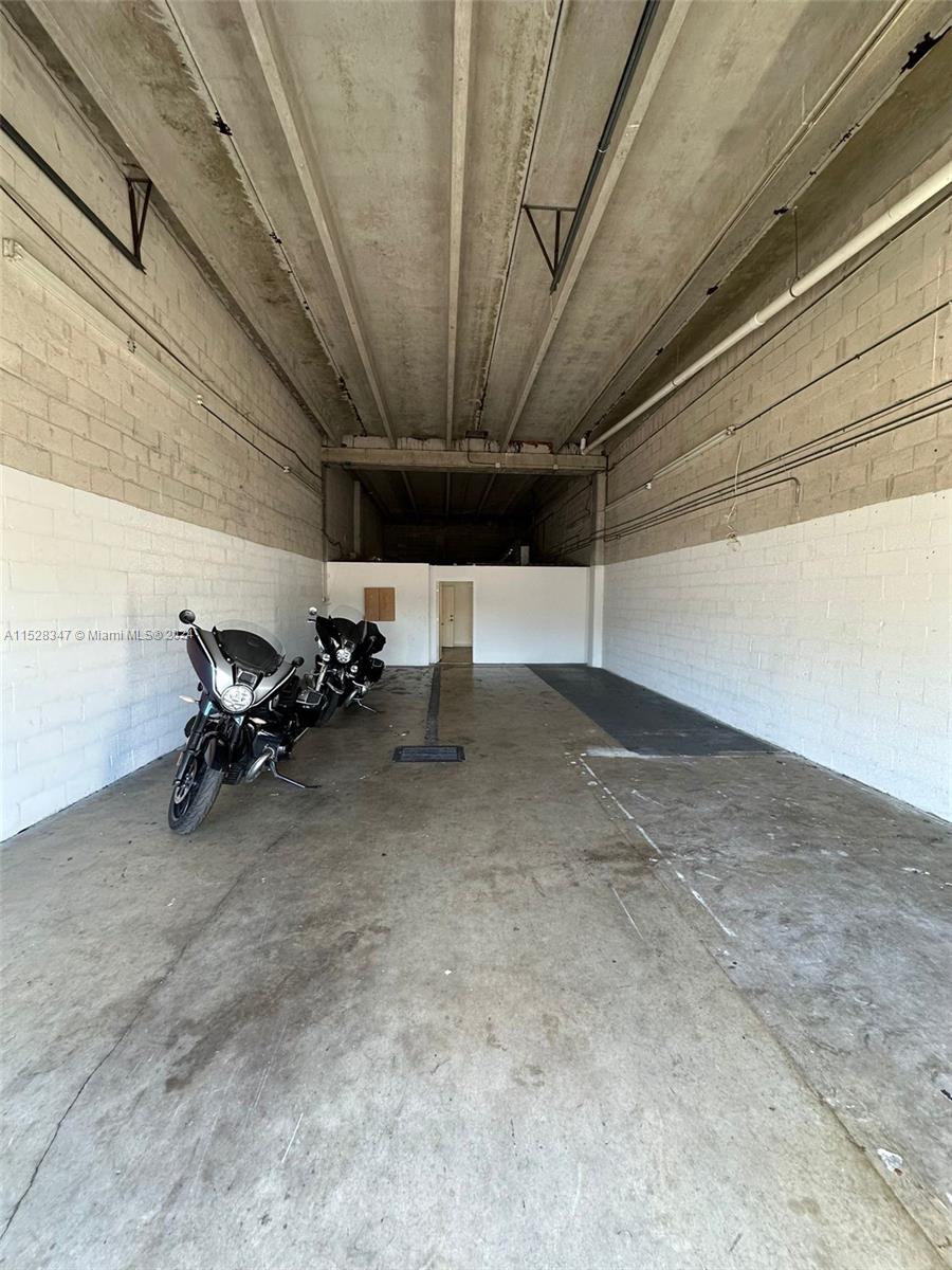 2441 NW 72nd Ave 2471, Miami, Florida 33122, ,Commerciallease,For Rent,2441 NW 72nd Ave 2471,A11528347