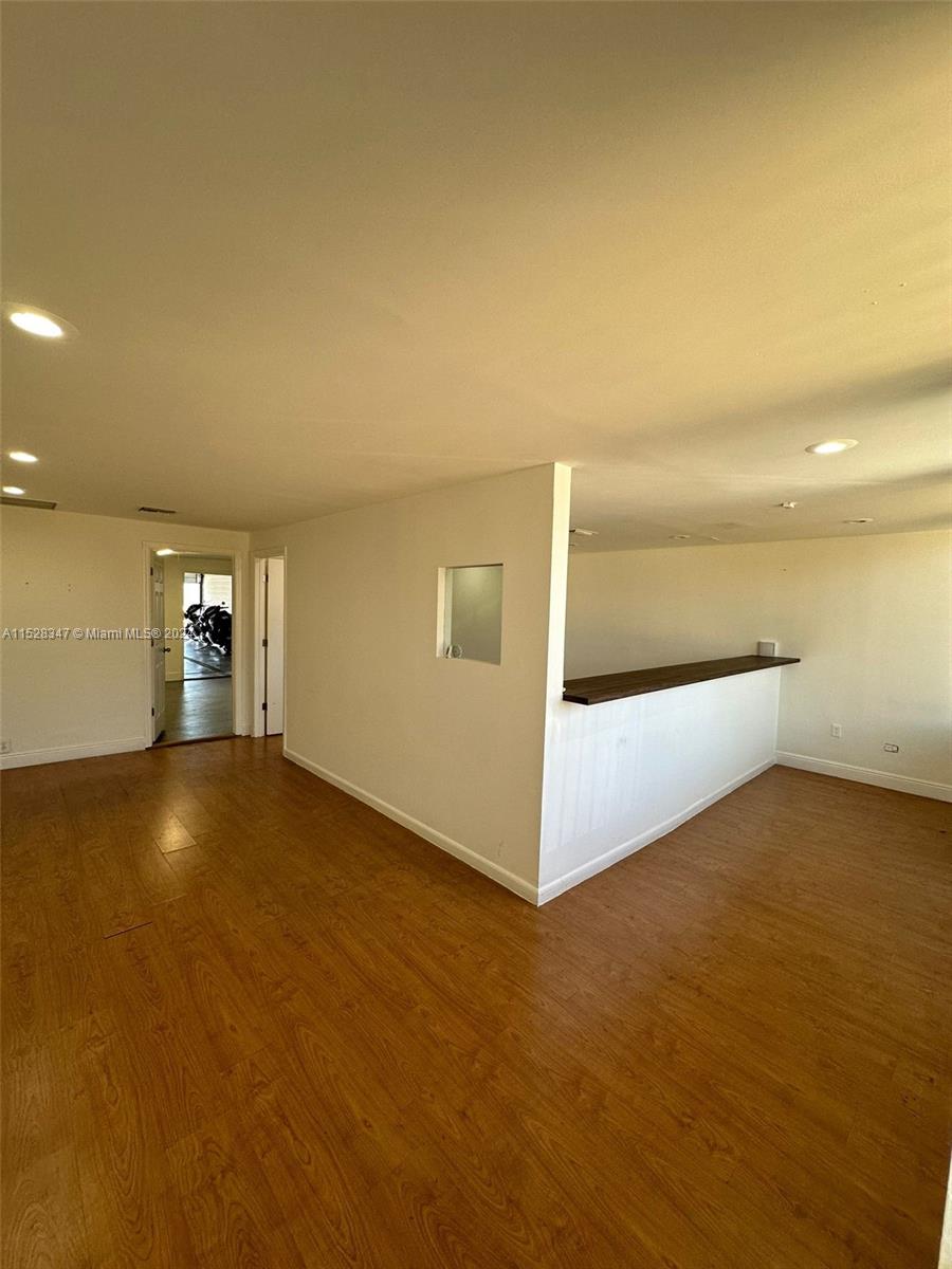 2441 NW 72nd Ave 2471, Miami, Florida 33122, ,Commerciallease,For Rent,2441 NW 72nd Ave 2471,A11528347
