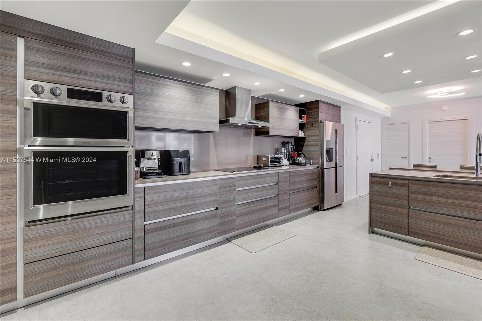 10155 Collins Ave 904, Bal Harbour, Florida 33154, 2 Bedrooms Bedrooms, ,3 BathroomsBathrooms,Residentiallease,For Rent,10155 Collins Ave 904,A11527544