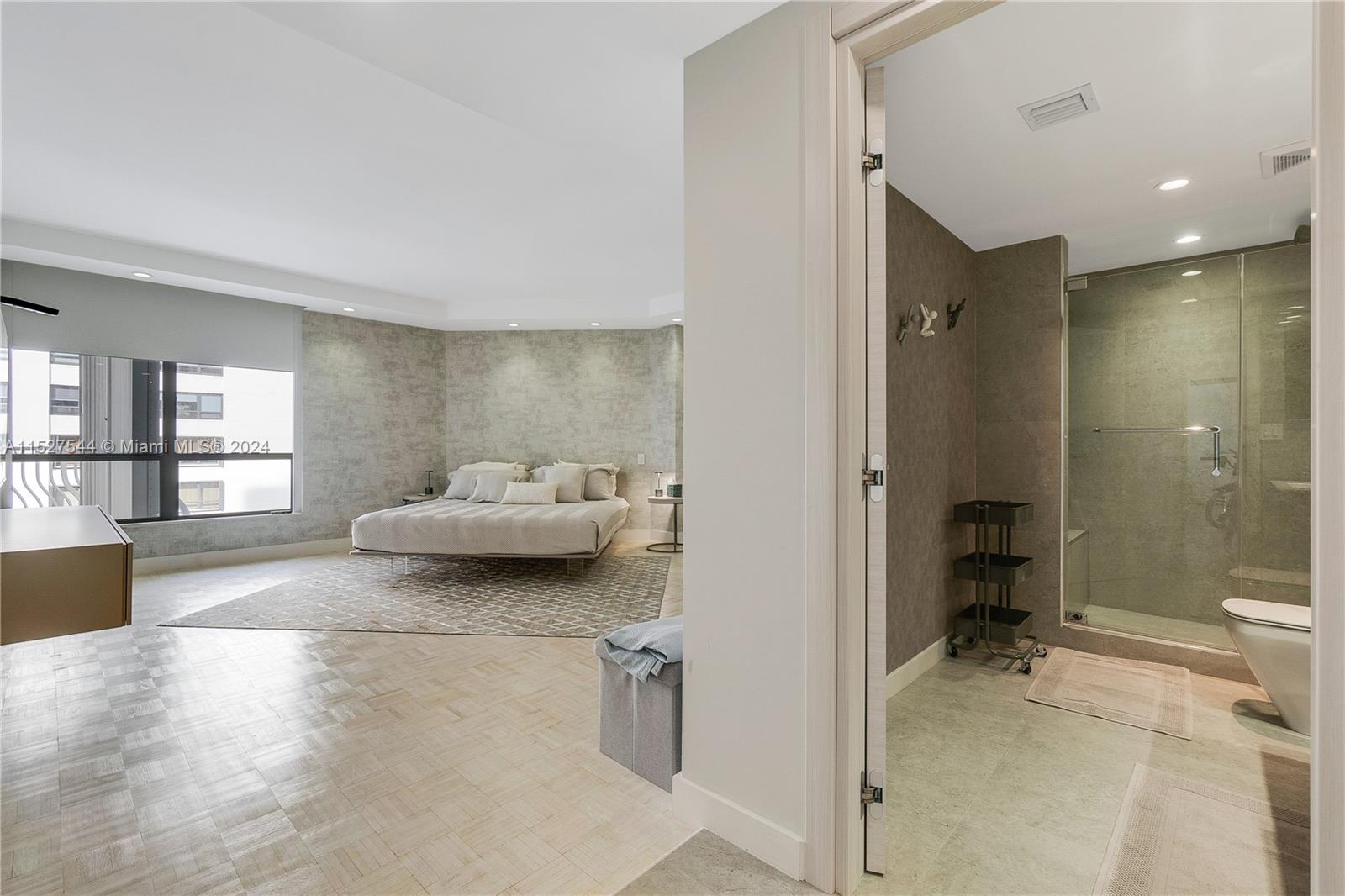 10155 Collins Ave 904, Bal Harbour, Florida 33154, 2 Bedrooms Bedrooms, ,3 BathroomsBathrooms,Residentiallease,For Rent,10155 Collins Ave 904,A11527544