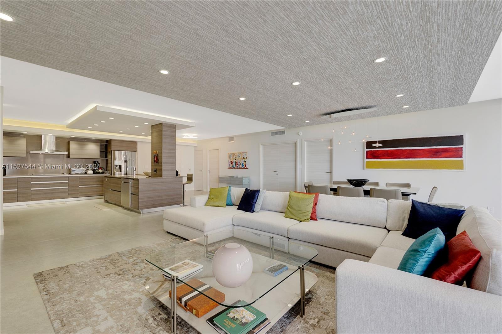 10155 Collins Ave 904, Bal Harbour, Florida 33154, 2 Bedrooms Bedrooms, ,3 BathroomsBathrooms,Residentiallease,For Rent,10155 Collins Ave 904,A11527544