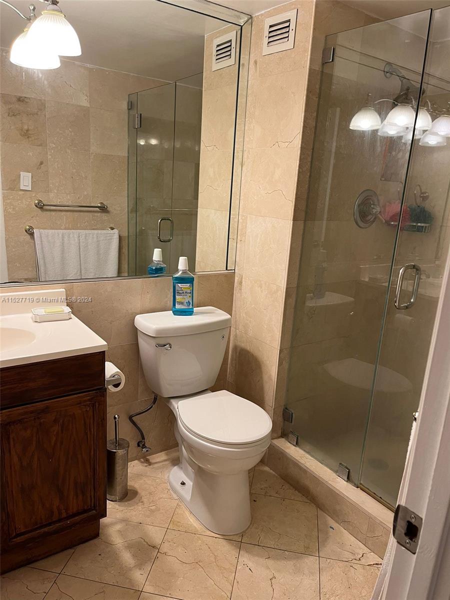 18011 Biscayne Blvd 902, Aventura, Florida 33160, 2 Bedrooms Bedrooms, ,2 BathroomsBathrooms,Residential,For Sale,18011 Biscayne Blvd 902,A11527719