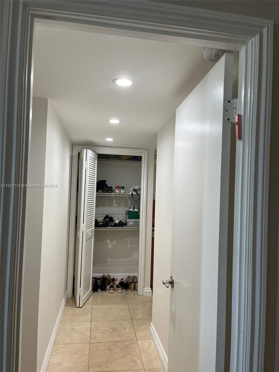 18011 Biscayne Blvd 902, Aventura, Florida 33160, 2 Bedrooms Bedrooms, ,2 BathroomsBathrooms,Residential,For Sale,18011 Biscayne Blvd 902,A11527719