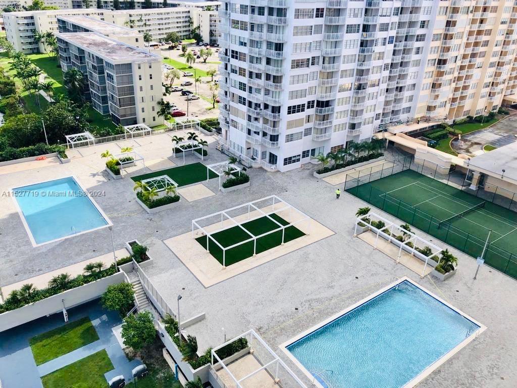 18011 Biscayne Blvd 902, Aventura, Florida 33160, 2 Bedrooms Bedrooms, ,2 BathroomsBathrooms,Residential,For Sale,18011 Biscayne Blvd 902,A11527719