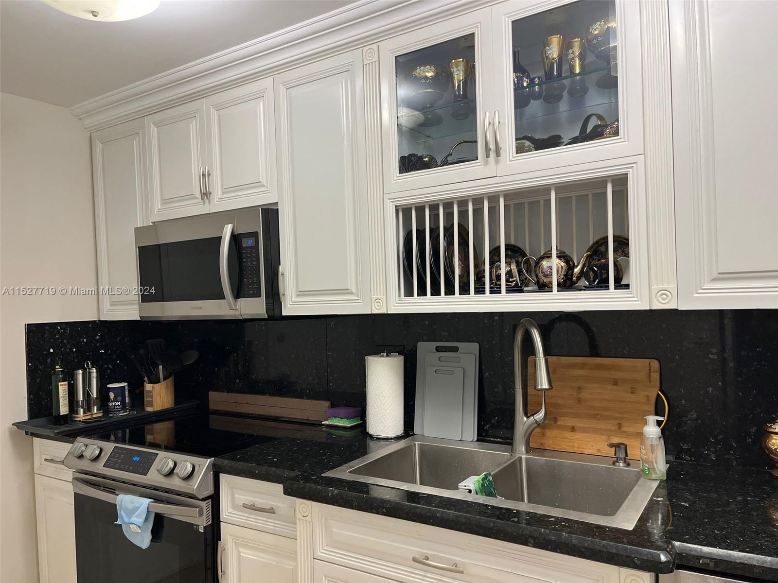 18011 Biscayne Blvd 902, Aventura, Florida 33160, 2 Bedrooms Bedrooms, ,2 BathroomsBathrooms,Residential,For Sale,18011 Biscayne Blvd 902,A11527719