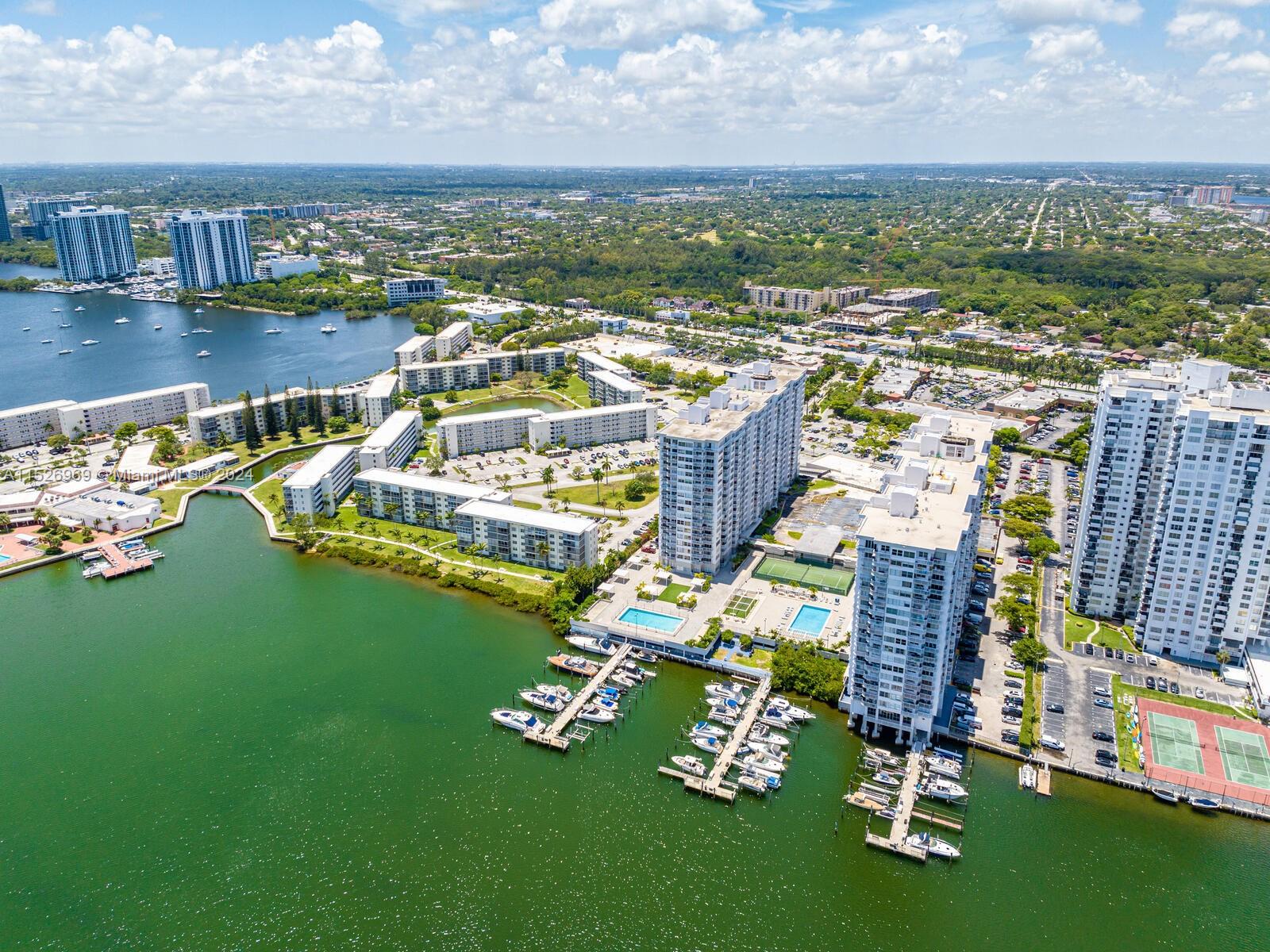 18081 Biscayne Blvd 1501, Aventura, Florida 33160, 2 Bedrooms Bedrooms, ,2 BathroomsBathrooms,Residential,For Sale,18081 Biscayne Blvd 1501,A11526969