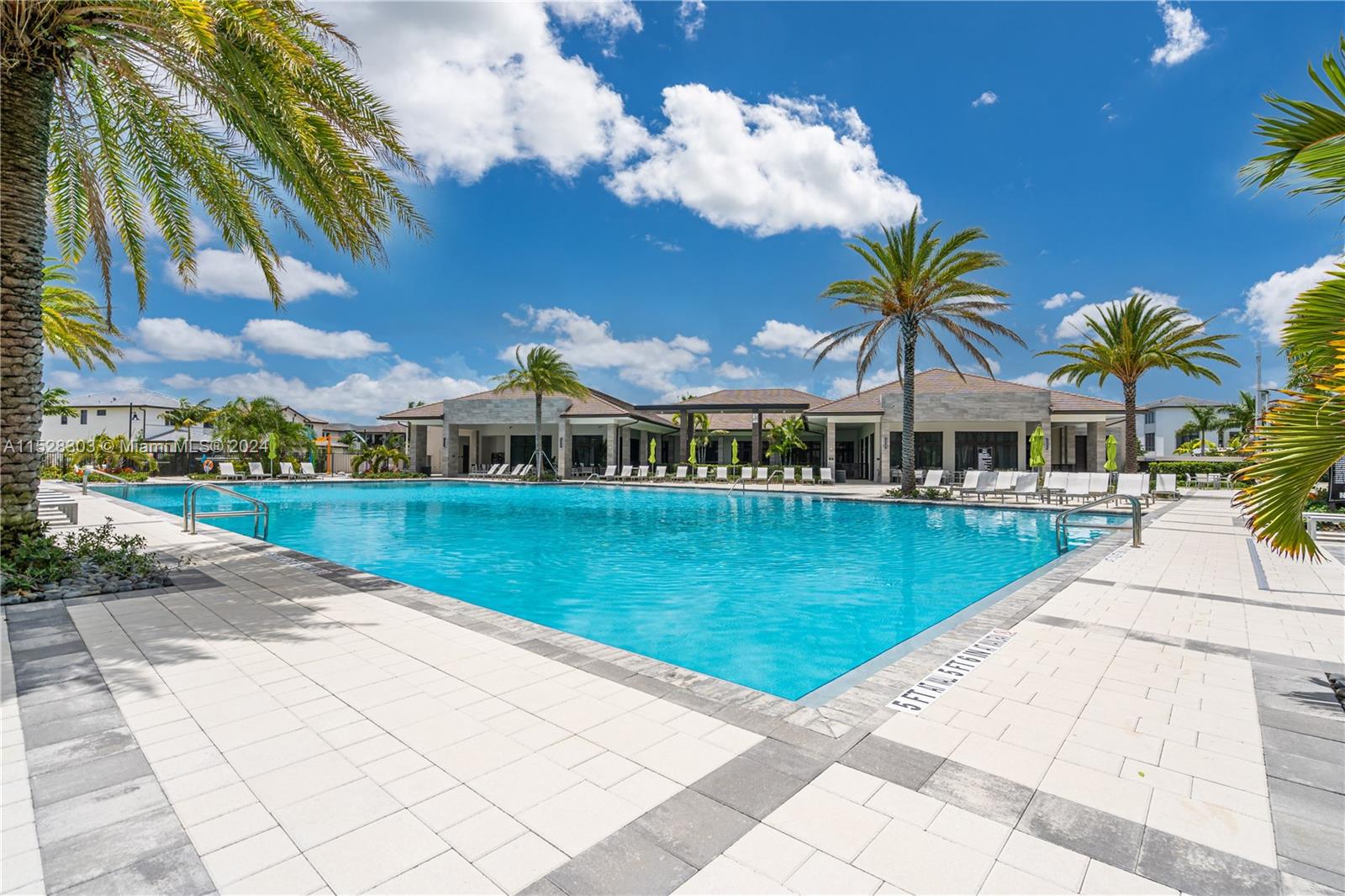 4374 NW 81st Ave, Doral, Florida 33166, 3 Bedrooms Bedrooms, ,2 BathroomsBathrooms,Residentiallease,For Rent,4374 NW 81st Ave,A11528303