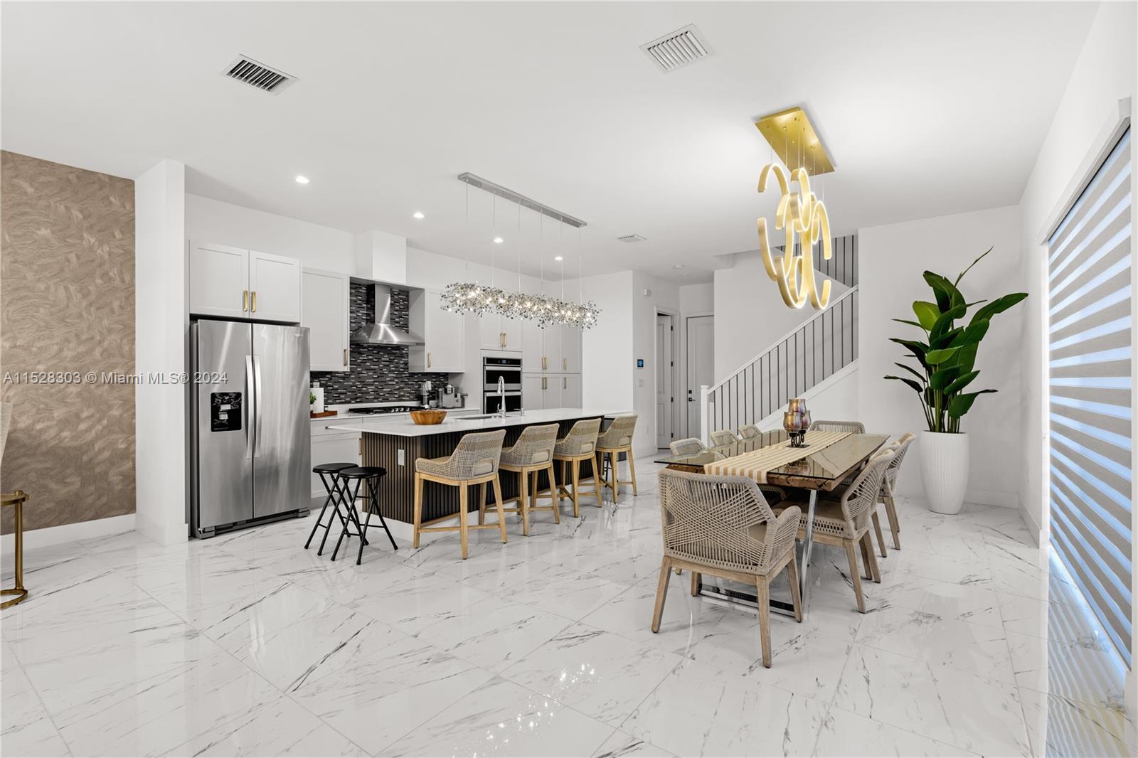 4374 NW 81st Ave, Doral, Florida 33166, 3 Bedrooms Bedrooms, ,2 BathroomsBathrooms,Residentiallease,For Rent,4374 NW 81st Ave,A11528303