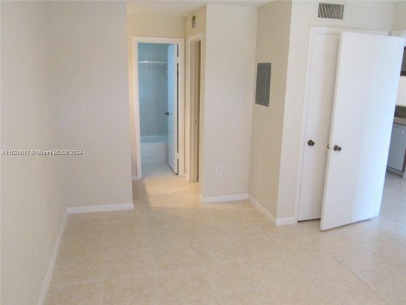 4241 W Mcnab Rd 30, Pompano Beach, Florida 33069, 1 Bedroom Bedrooms, ,1 BathroomBathrooms,Residential,For Sale,4241 W Mcnab Rd 30,A11528517