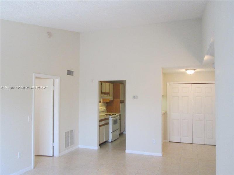 4241 W Mcnab Rd 30, Pompano Beach, Florida 33069, 1 Bedroom Bedrooms, ,1 BathroomBathrooms,Residential,For Sale,4241 W Mcnab Rd 30,A11528517