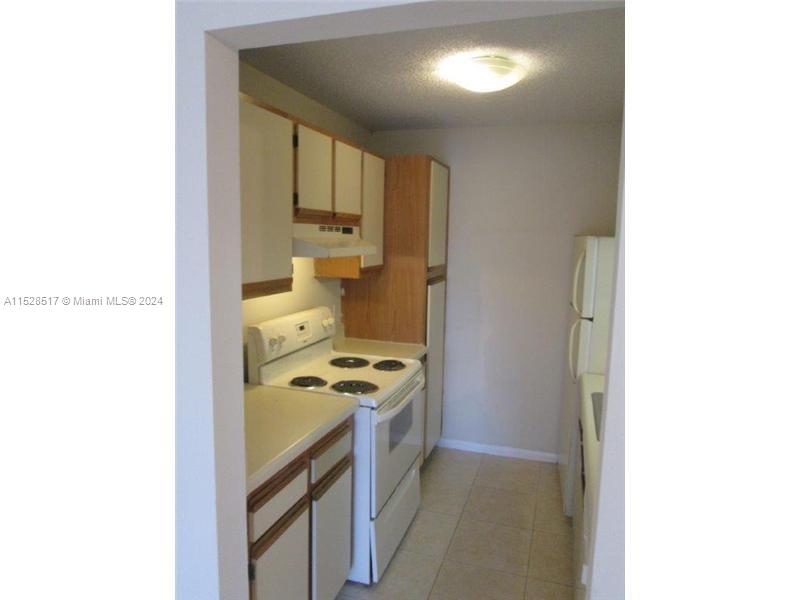 4241 W Mcnab Rd 30, Pompano Beach, Florida 33069, 1 Bedroom Bedrooms, ,1 BathroomBathrooms,Residential,For Sale,4241 W Mcnab Rd 30,A11528517