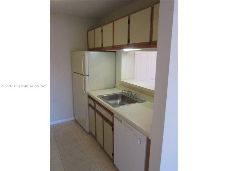 4241 W Mcnab Rd 30, Pompano Beach, Florida 33069, 1 Bedroom Bedrooms, ,1 BathroomBathrooms,Residential,For Sale,4241 W Mcnab Rd 30,A11528517