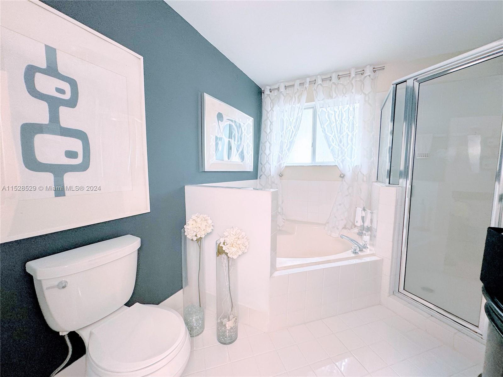 5020 NW 116th Ct 5020, Doral, Florida 33178, 3 Bedrooms Bedrooms, ,2 BathroomsBathrooms,Residentiallease,For Rent,5020 NW 116th Ct 5020,A11528529