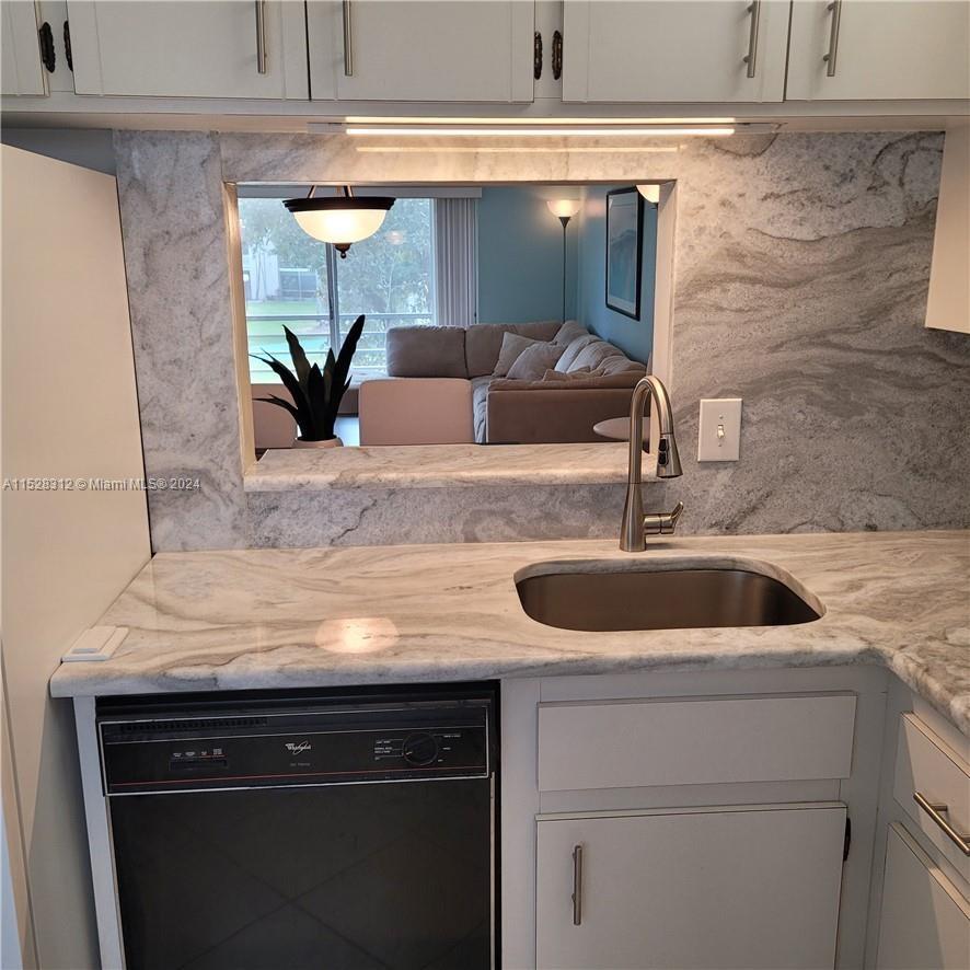 3774 Inverrary Blvd 206P, Lauderhill, Florida 33319, 1 Bedroom Bedrooms, ,1 BathroomBathrooms,Residentiallease,For Rent,3774 Inverrary Blvd 206P,A11528312