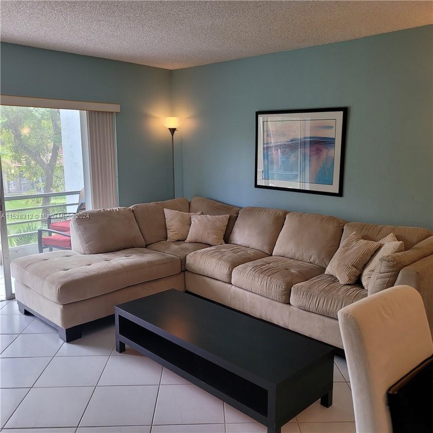 3774 Inverrary Blvd 206P, Lauderhill, Florida 33319, 1 Bedroom Bedrooms, ,1 BathroomBathrooms,Residentiallease,For Rent,3774 Inverrary Blvd 206P,A11528312