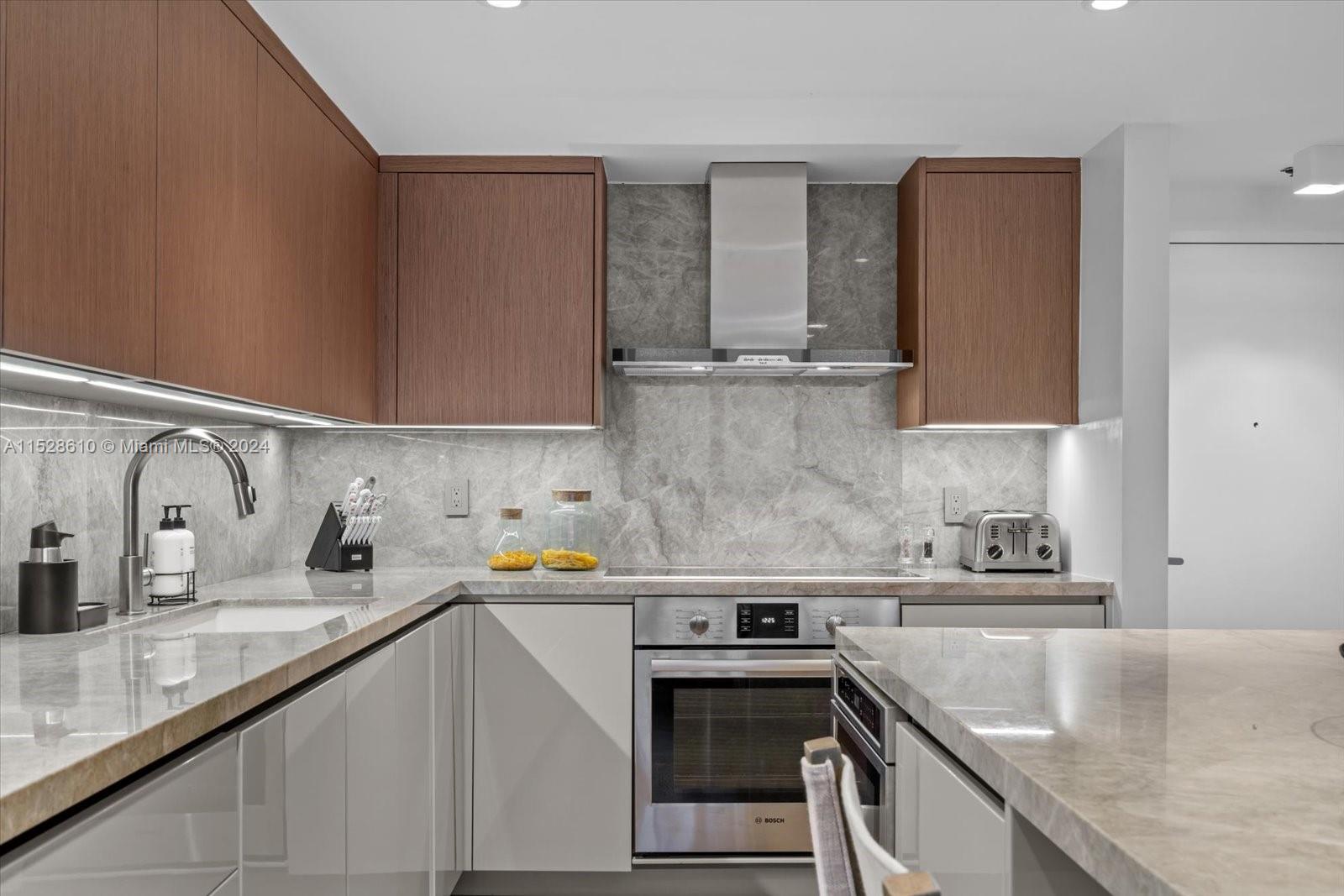 2301 Collins Ave 1536/1537, Miami Beach, Florida 33139, 2 Bedrooms Bedrooms, ,2 BathroomsBathrooms,Residentiallease,For Rent,2301 Collins Ave 1536/1537,A11528610