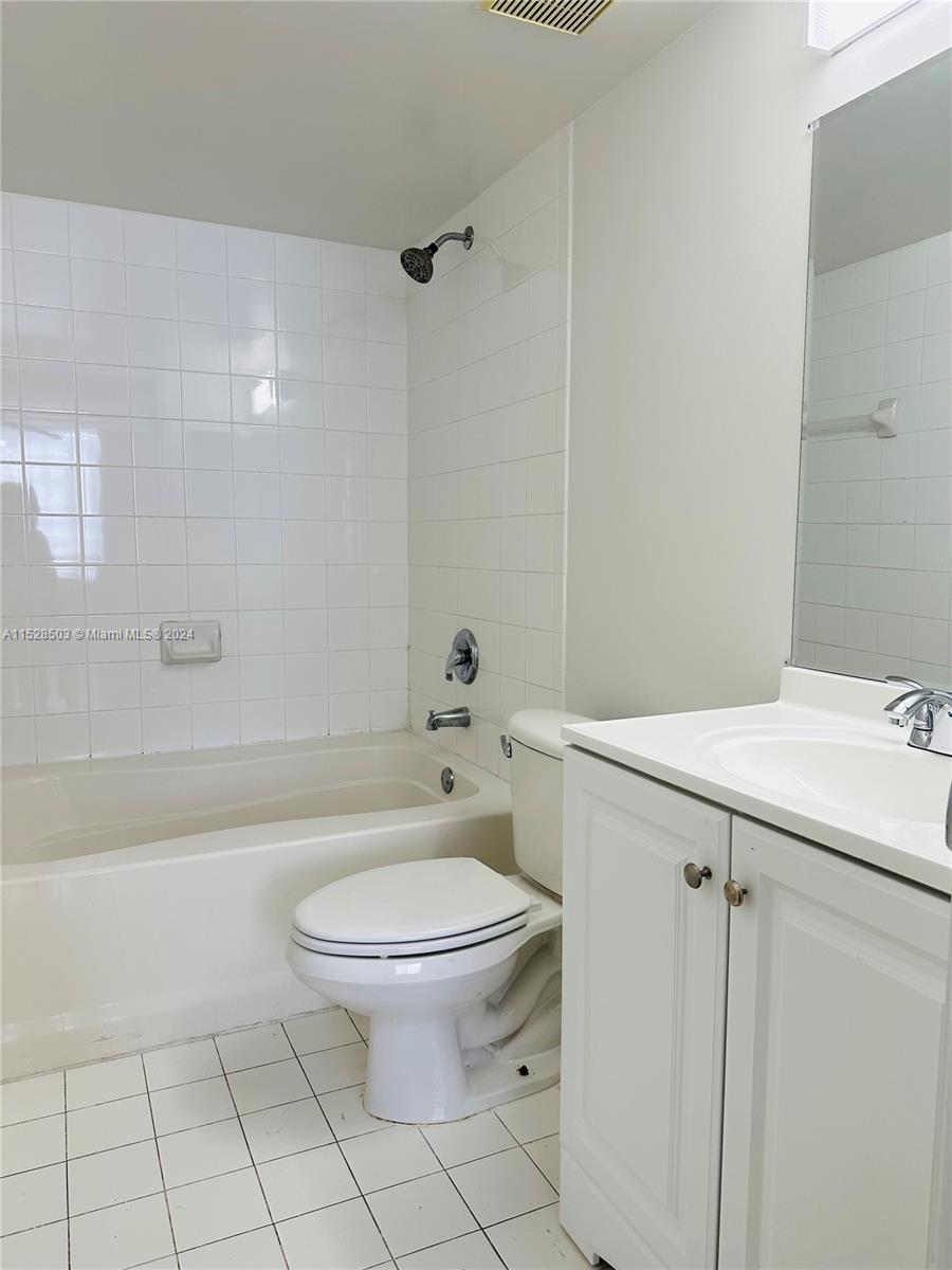 2153 Renaissance Blvd 205, Miramar, Florida 33025, 2 Bedrooms Bedrooms, ,2 BathroomsBathrooms,Residential,For Sale,2153 Renaissance Blvd 205,A11528503
