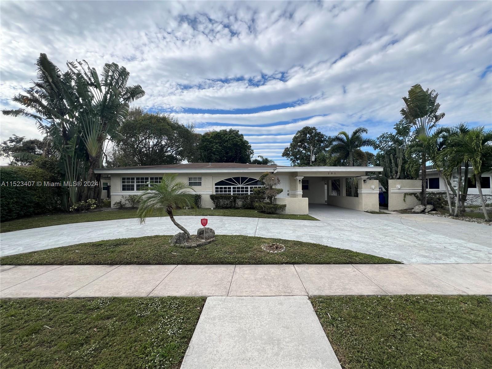 201  Vermont Ave  For Sale A11523407, FL