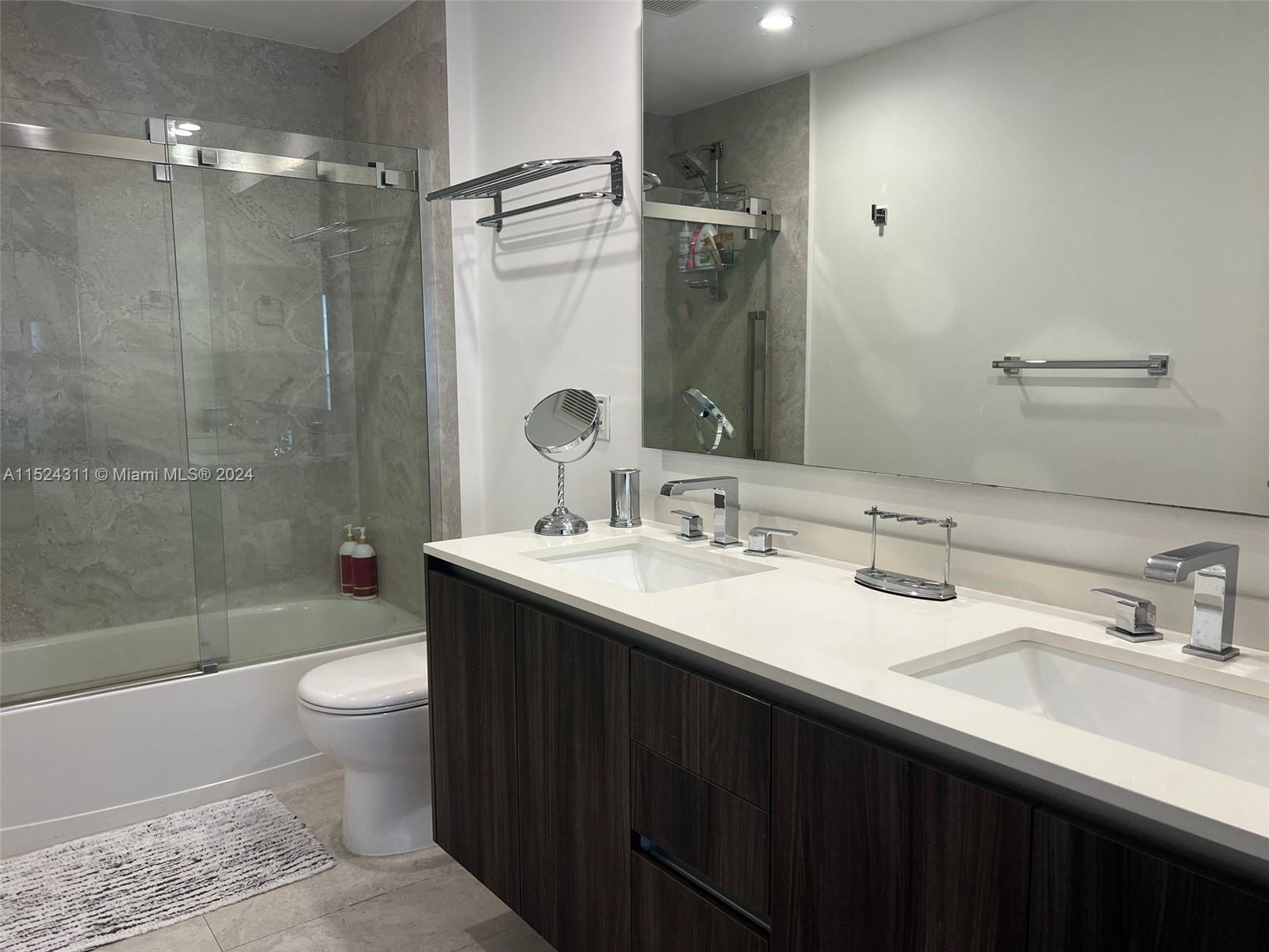 488 NE 18th St 511, Miami, Florida 33132, 2 Bedrooms Bedrooms, ,3 BathroomsBathrooms,Residentiallease,For Rent,488 NE 18th St 511,A11524311