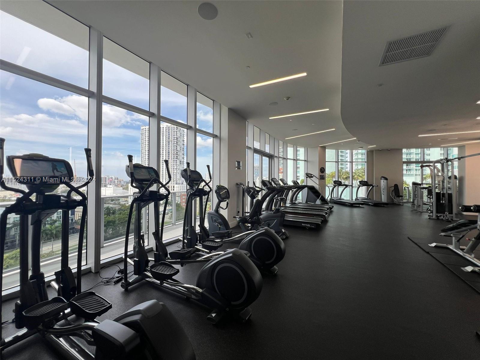 488 NE 18th St 511, Miami, Florida 33132, 2 Bedrooms Bedrooms, ,3 BathroomsBathrooms,Residentiallease,For Rent,488 NE 18th St 511,A11524311