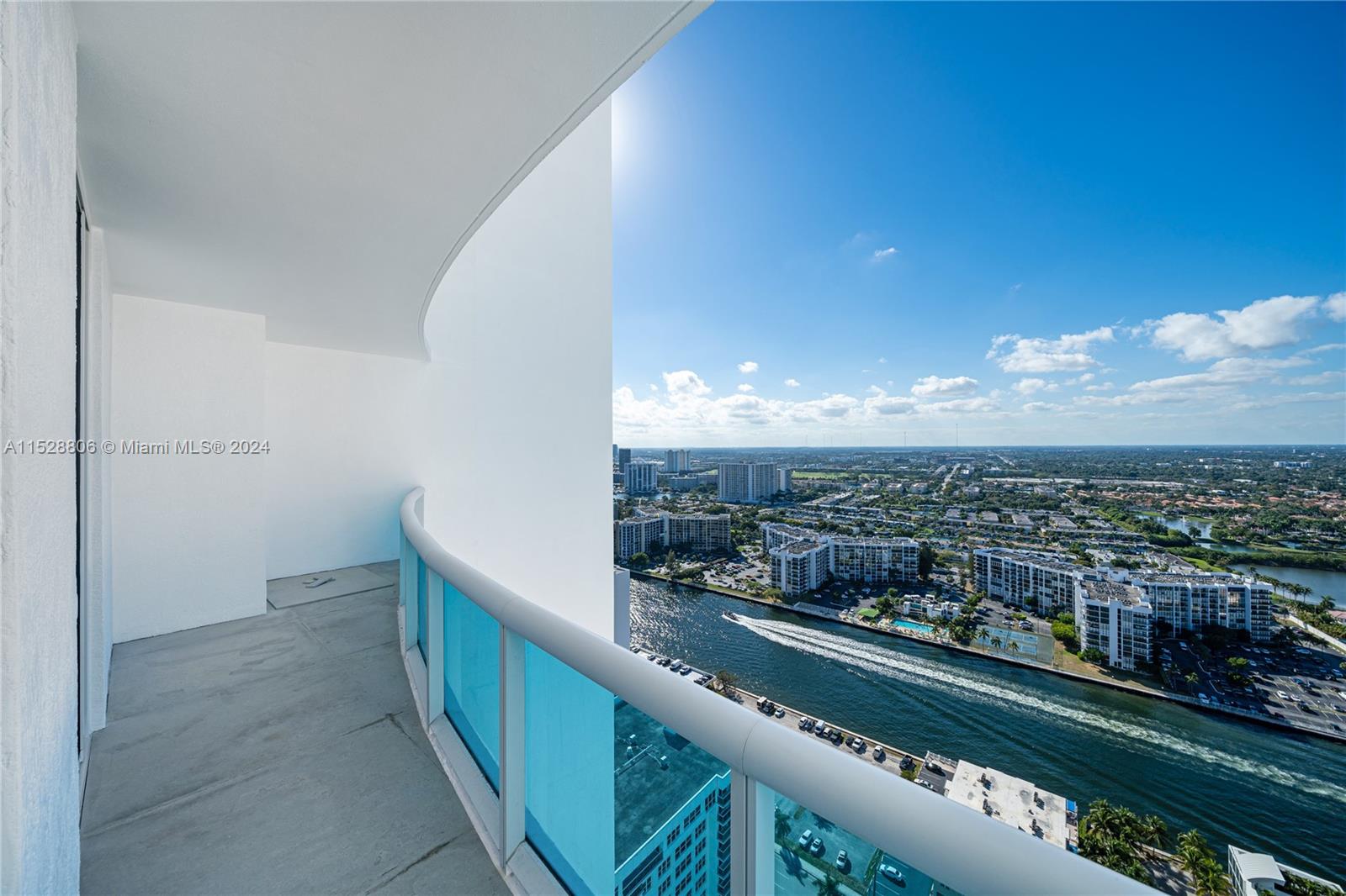 2711 S Ocean Dr 3404, Hollywood, Florida 33019, 3 Bedrooms Bedrooms, ,3 BathroomsBathrooms,Residential,For Sale,2711 S Ocean Dr 3404,A11528806