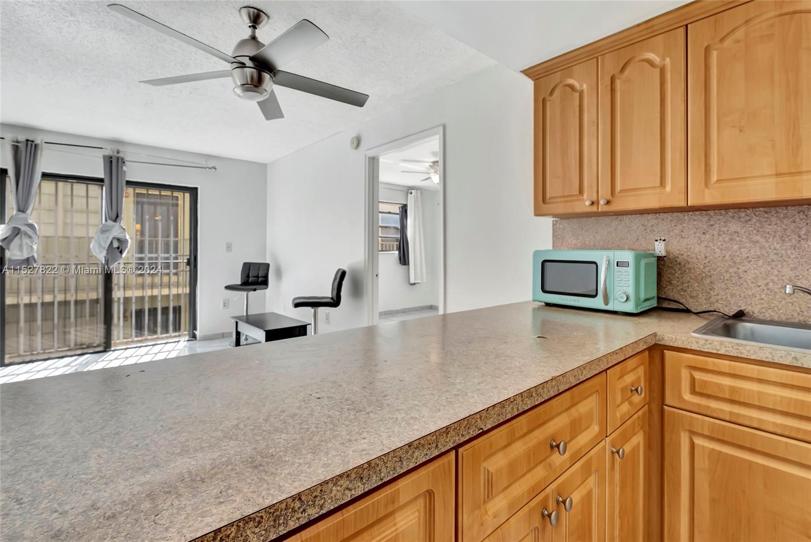 4021 Indian Creek Dr 2C, Miami Beach, Florida 33140, 1 Bedroom Bedrooms, ,1 BathroomBathrooms,Residential,For Sale,4021 Indian Creek Dr 2C,A11527822