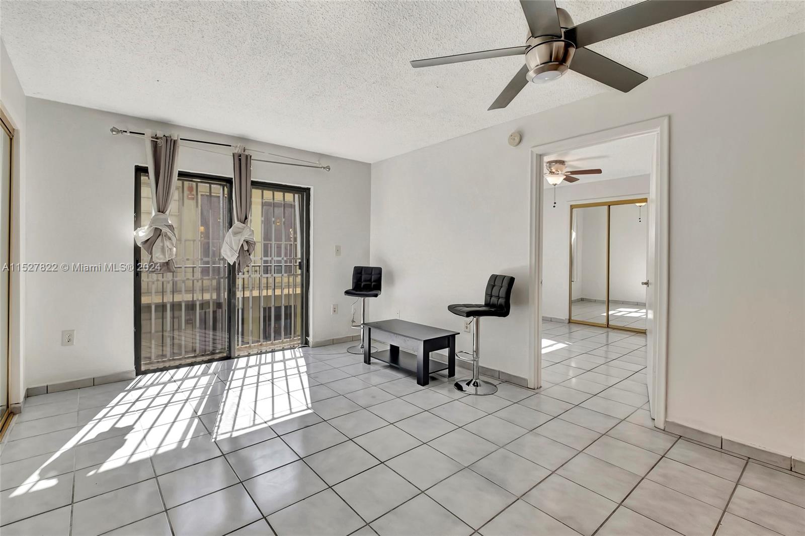 4021 Indian Creek Dr 2C, Miami Beach, Florida 33140, 1 Bedroom Bedrooms, ,1 BathroomBathrooms,Residential,For Sale,4021 Indian Creek Dr 2C,A11527822