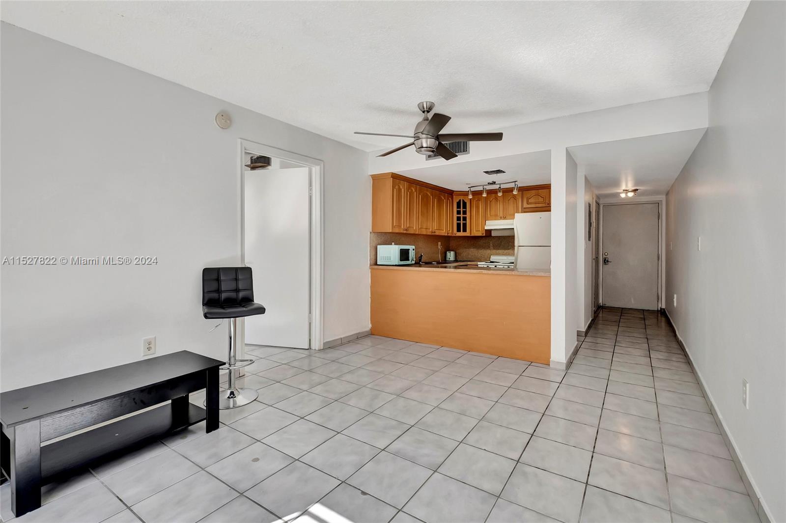 4021 Indian Creek Dr 2C, Miami Beach, Florida 33140, 1 Bedroom Bedrooms, ,1 BathroomBathrooms,Residential,For Sale,4021 Indian Creek Dr 2C,A11527822