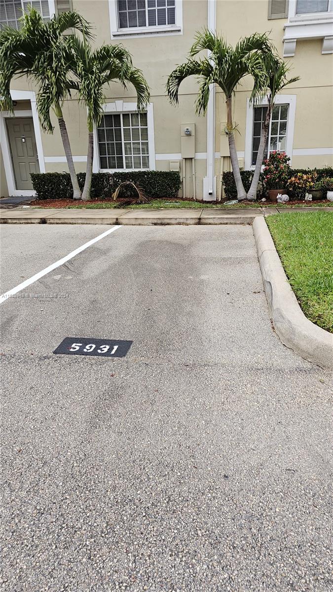 5931 Glasgow Way 5931, Tamarac, Florida 33321, 2 Bedrooms Bedrooms, ,2 BathroomsBathrooms,Residentiallease,For Rent,5931 Glasgow Way 5931,A11528948