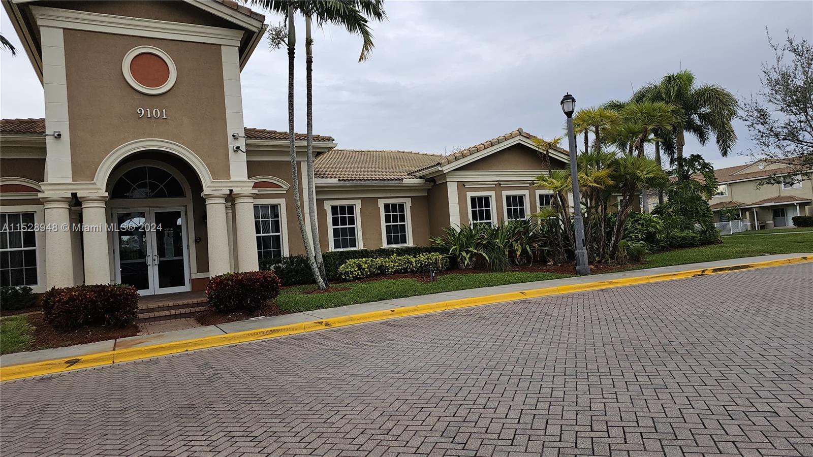 5931 Glasgow Way 5931, Tamarac, Florida 33321, 2 Bedrooms Bedrooms, ,2 BathroomsBathrooms,Residentiallease,For Rent,5931 Glasgow Way 5931,A11528948