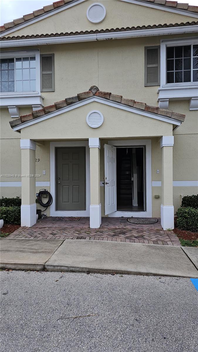 5931 Glasgow Way 5931, Tamarac, Florida 33321, 2 Bedrooms Bedrooms, ,2 BathroomsBathrooms,Residentiallease,For Rent,5931 Glasgow Way 5931,A11528948