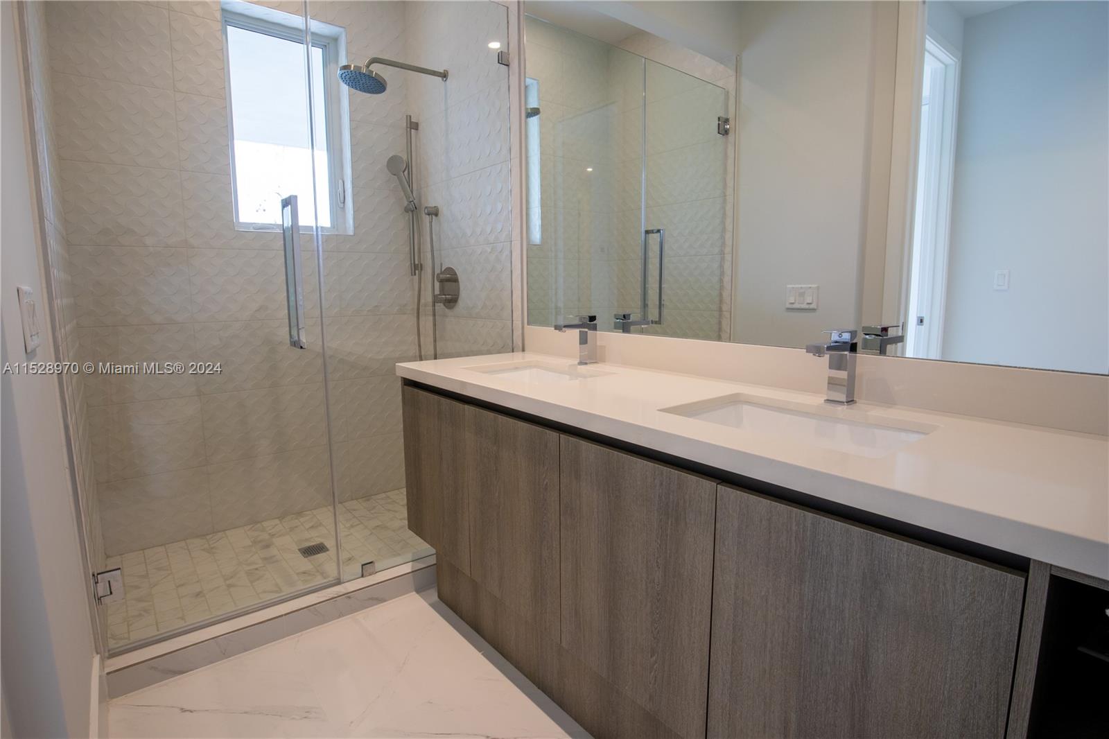 3374 Day Ave, Miami, Florida 33133, ,Residentialincome,For Sale,3374 Day Ave,A11528970