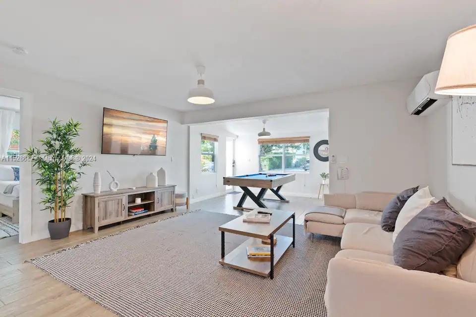300 SW 23rd St, Fort Lauderdale, Florida 33315, ,Residentialincome,For Sale,300 SW 23rd St,A11528882