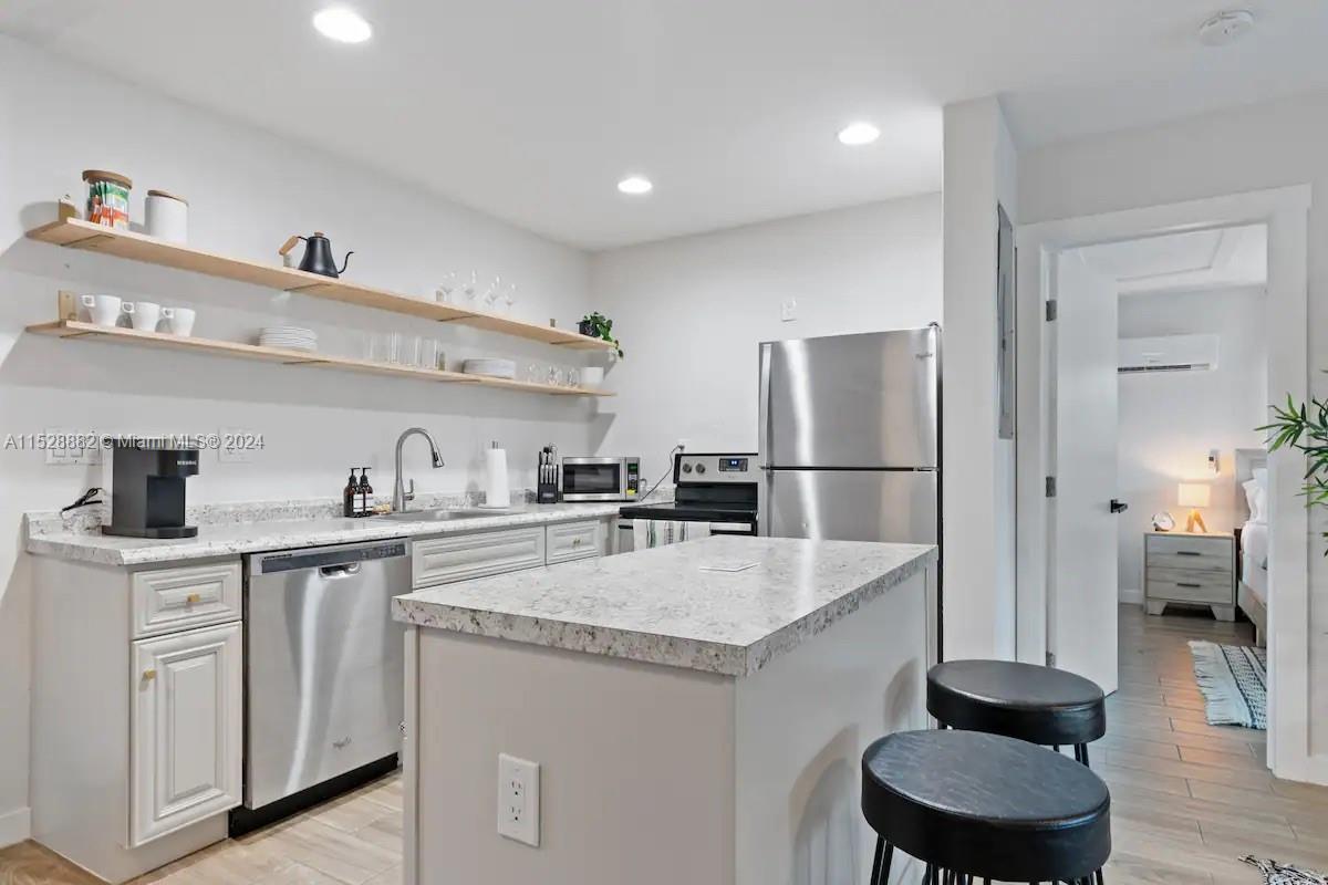 300 SW 23rd St, Fort Lauderdale, Florida 33315, ,Residentialincome,For Sale,300 SW 23rd St,A11528882