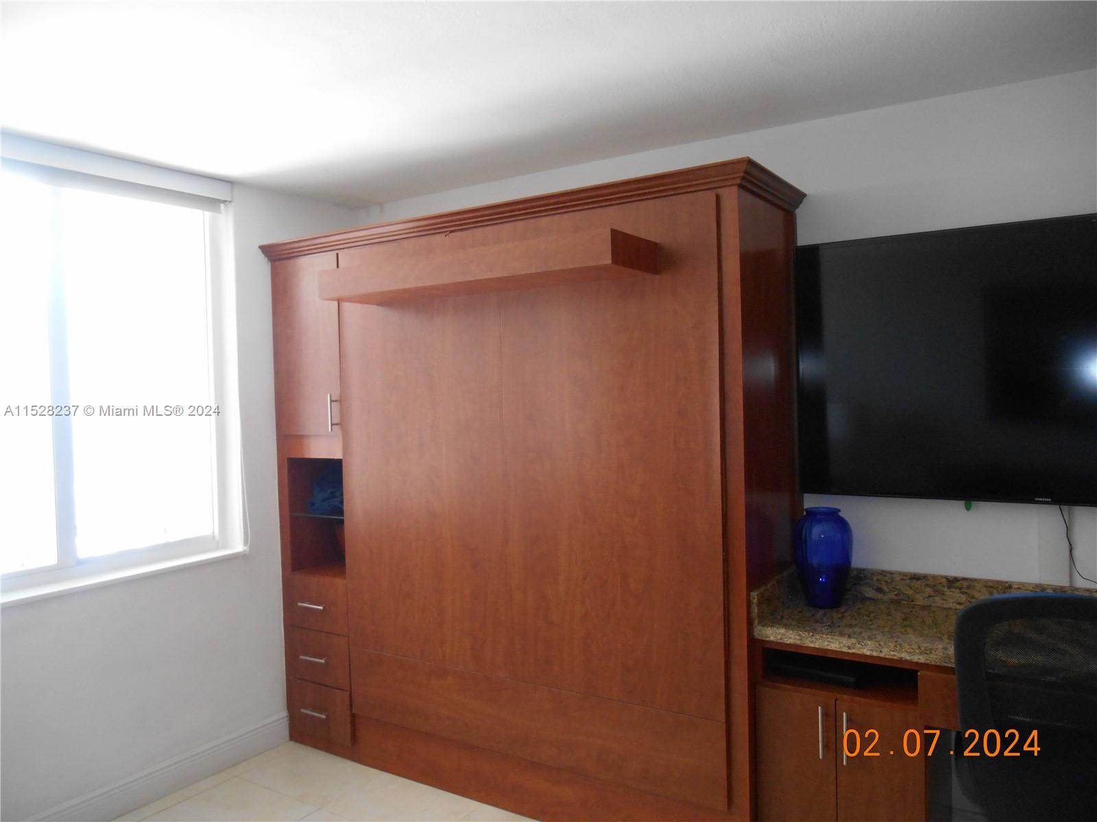 Sunny Isles Beach, Florida 33160, 1 Bedroom Bedrooms, ,1 BathroomBathrooms,Residential,For Sale,A11528237