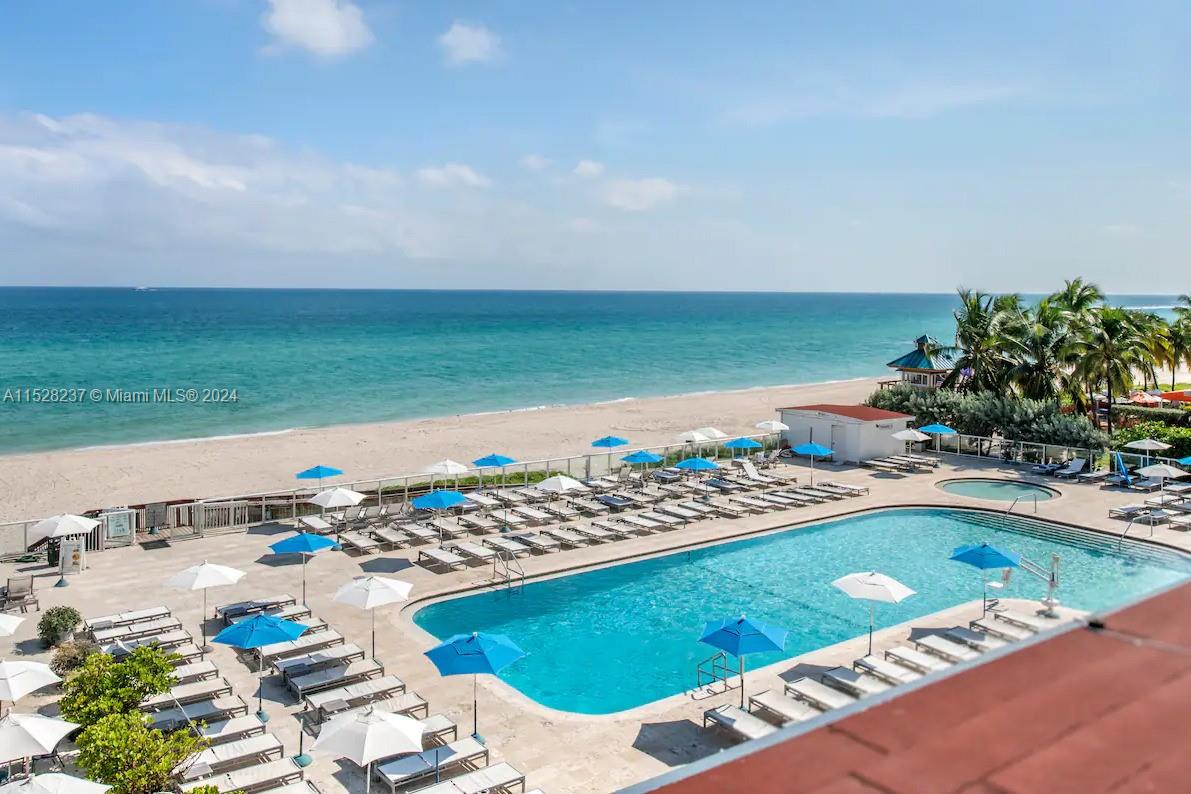 Sunny Isles Beach, Florida 33160, 1 Bedroom Bedrooms, ,1 BathroomBathrooms,Residential,For Sale,A11528237