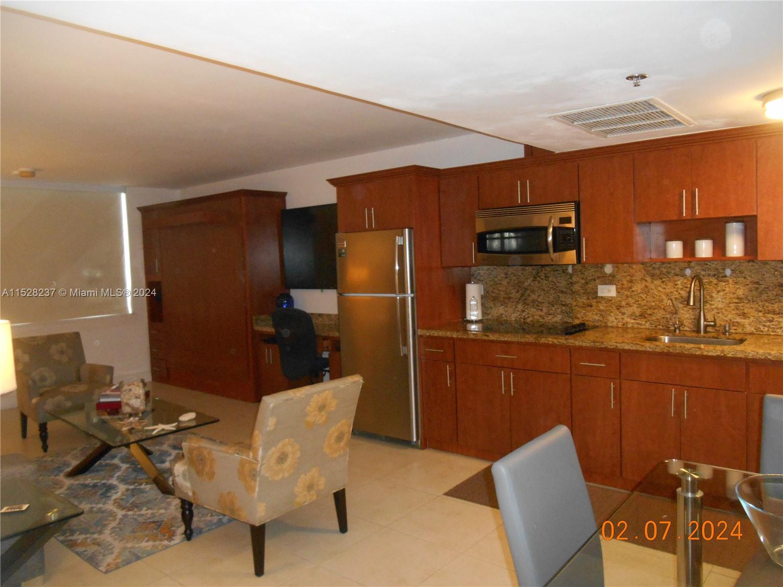 Sunny Isles Beach, Florida 33160, 1 Bedroom Bedrooms, ,1 BathroomBathrooms,Residential,For Sale,A11528237