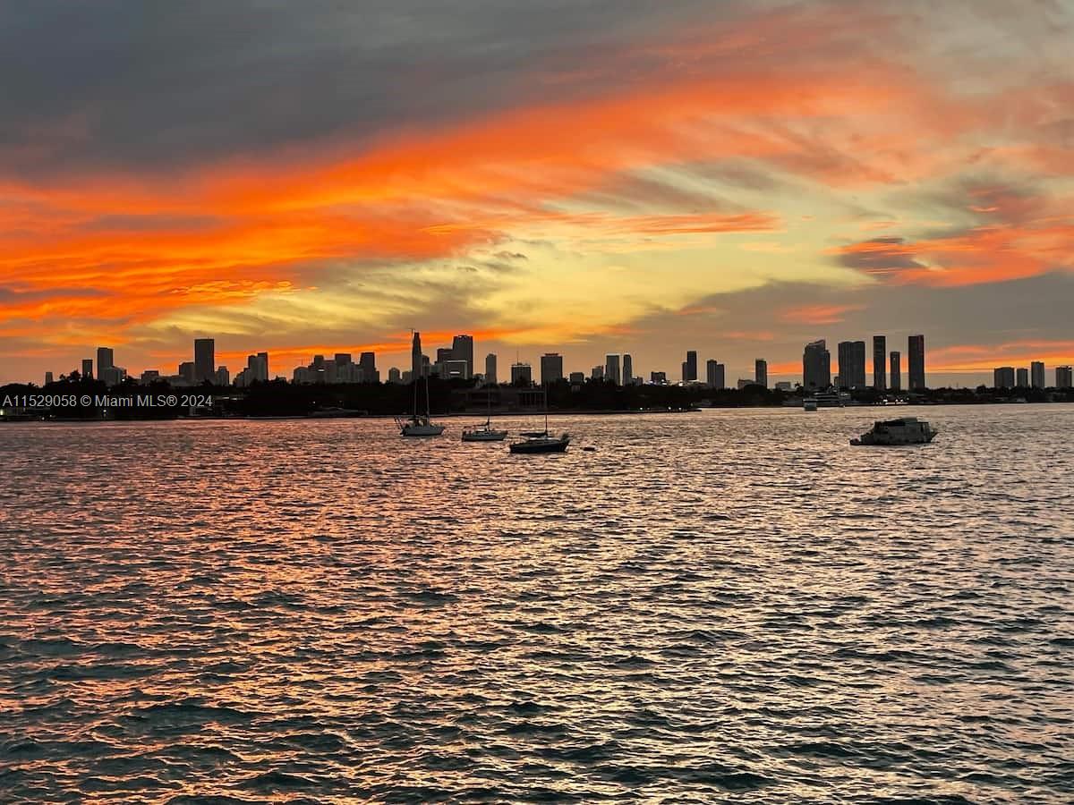 1100 West Ave 1007, Miami Beach, Florida 33139, 1 Bedroom Bedrooms, ,1 BathroomBathrooms,Residentiallease,For Rent,1100 West Ave 1007,A11529058
