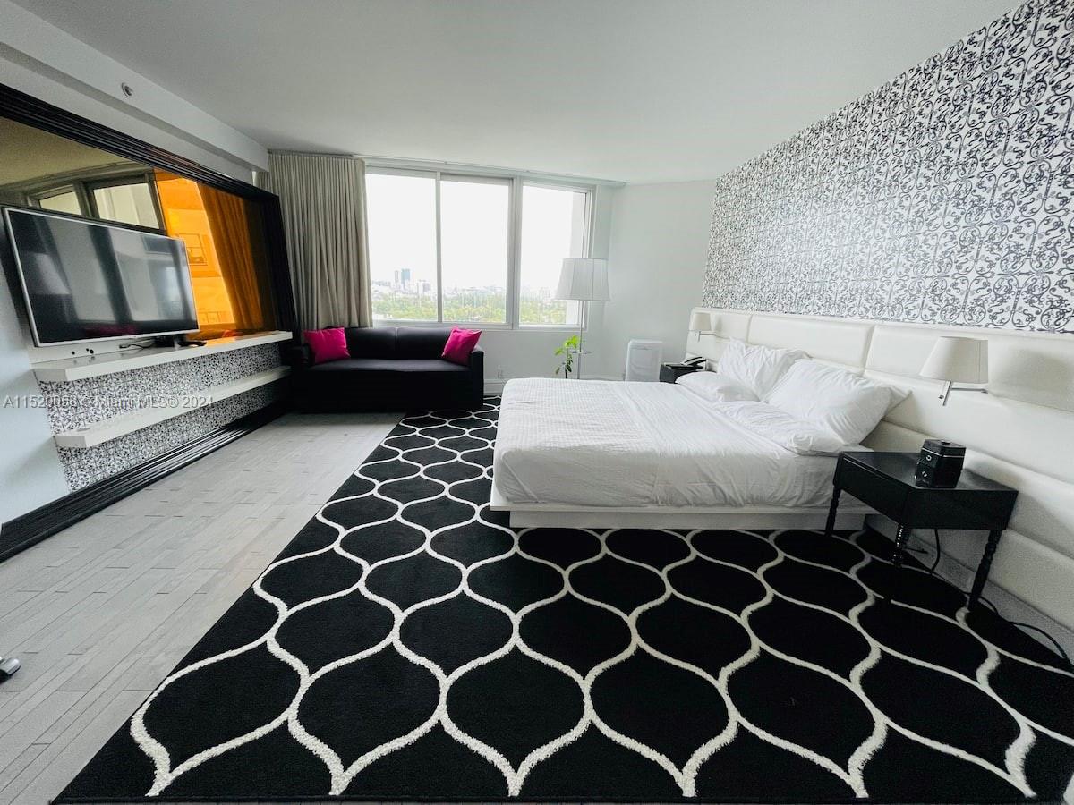 1100 West Ave 1007, Miami Beach, Florida 33139, 1 Bedroom Bedrooms, ,1 BathroomBathrooms,Residentiallease,For Rent,1100 West Ave 1007,A11529058