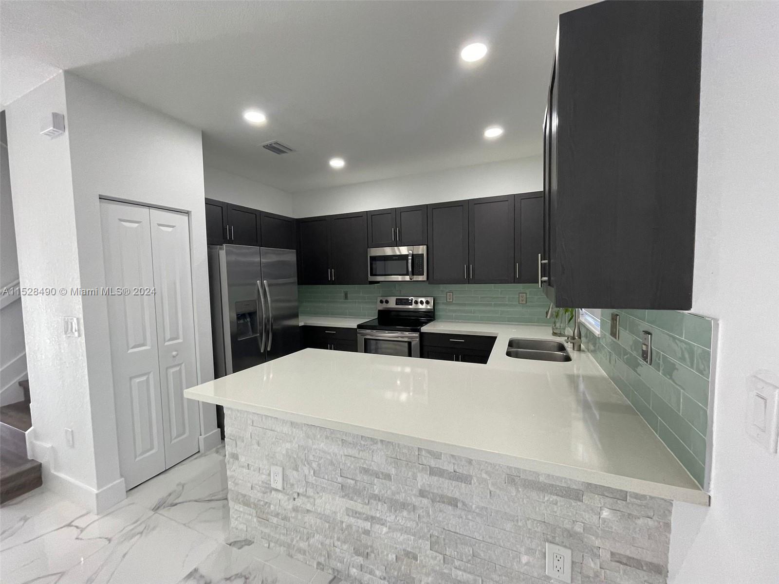 13309 SW 287th Ter 13309, Homestead, Florida 33033, 3 Bedrooms Bedrooms, ,2 BathroomsBathrooms,Residentiallease,For Rent,13309 SW 287th Ter 13309,A11528490