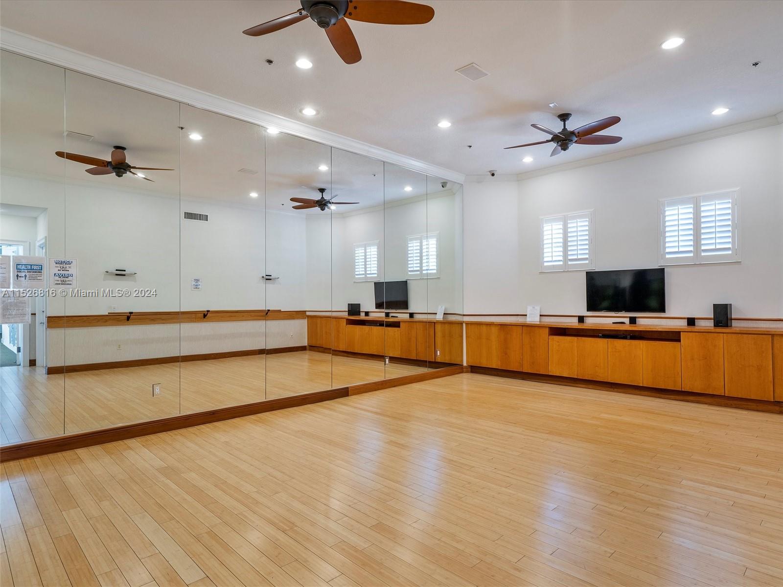 3255 NE 184th St 12508, Aventura, Florida 33160, 2 Bedrooms Bedrooms, ,2 BathroomsBathrooms,Residentiallease,For Rent,3255 NE 184th St 12508,A11526816