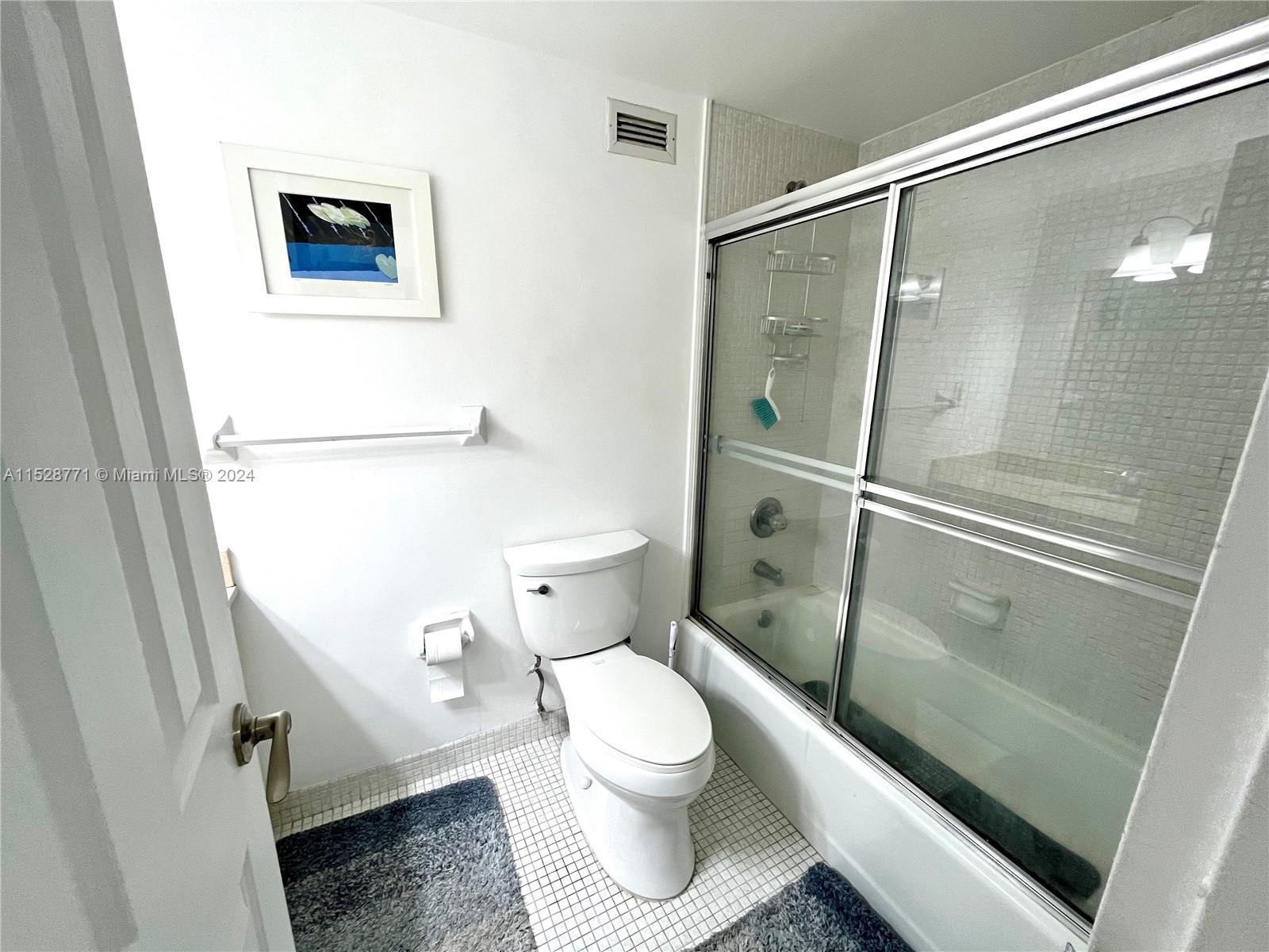 2899 Collins Ave 810, Miami Beach, Florida 33140, ,1 BathroomBathrooms,Residential,For Sale,2899 Collins Ave 810,A11528771