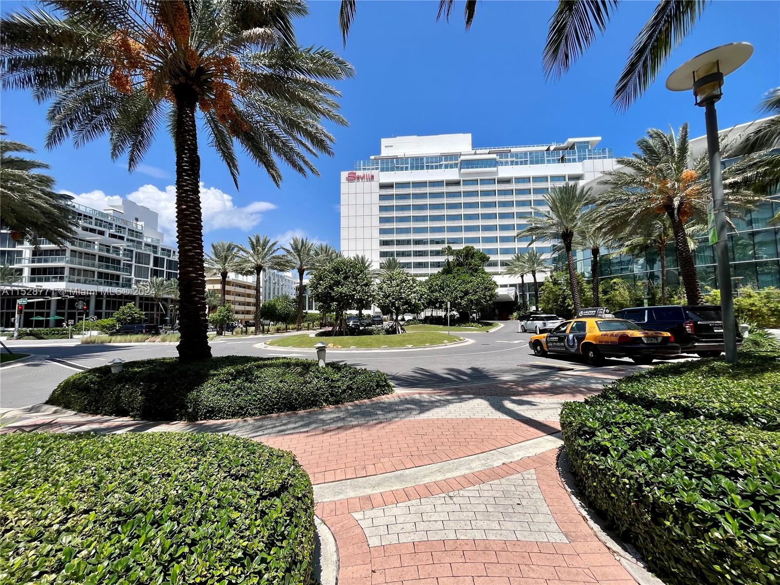 2899 Collins Ave 810, Miami Beach, Florida 33140, ,1 BathroomBathrooms,Residential,For Sale,2899 Collins Ave 810,A11528771