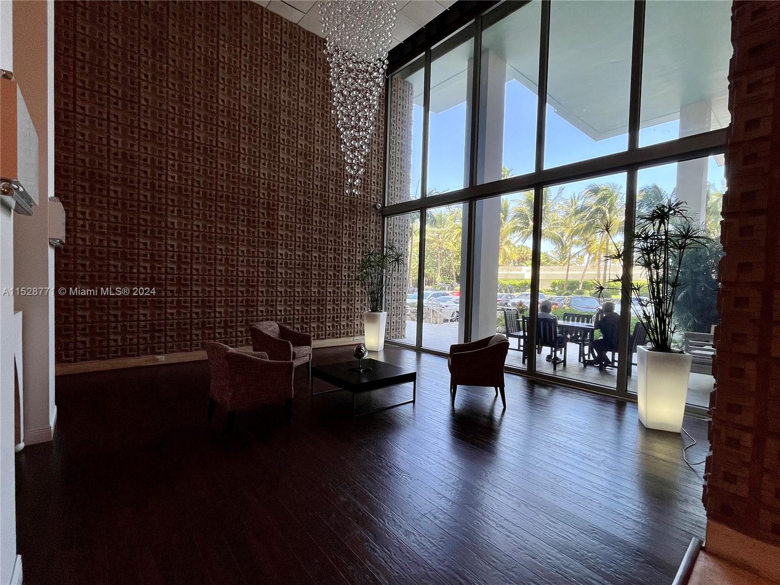 2899 Collins Ave 810, Miami Beach, Florida 33140, ,1 BathroomBathrooms,Residential,For Sale,2899 Collins Ave 810,A11528771