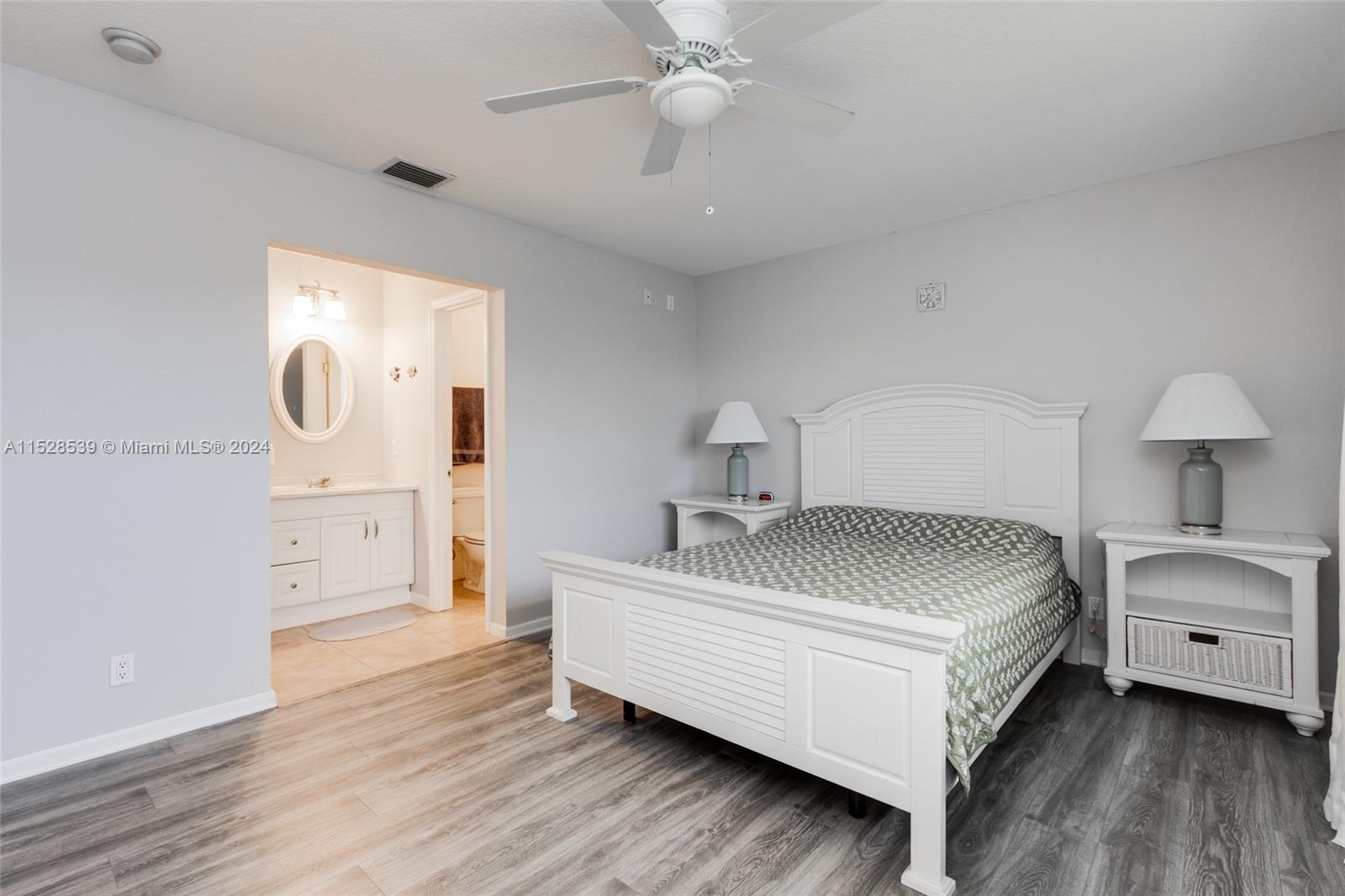 7807 Golf Cir Dr 304, Margate, Florida 33063, 2 Bedrooms Bedrooms, ,2 BathroomsBathrooms,Residential,For Sale,7807 Golf Cir Dr 304,A11528539